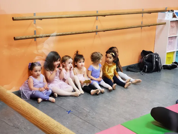 Above the Barre Dance Academy Picture 3