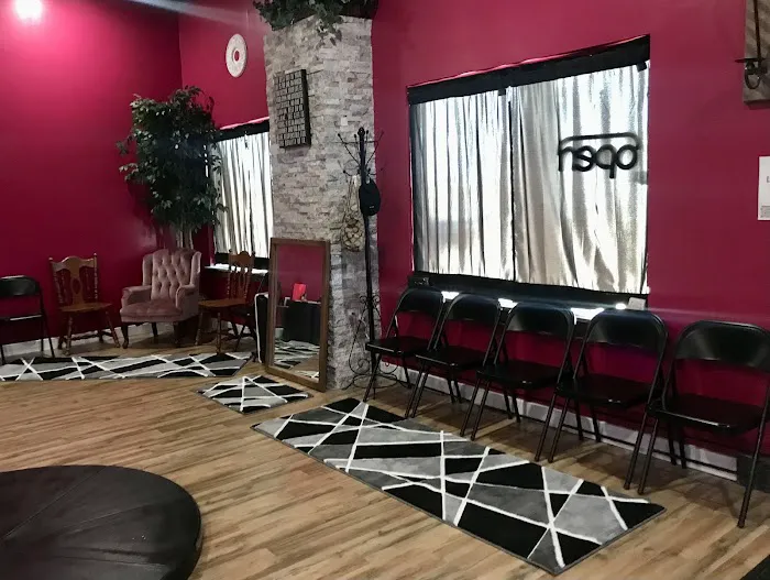 Nikki's Independent Pole Studio Picture 1
