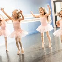 MEG'S DANCE AND TUMBLING ico