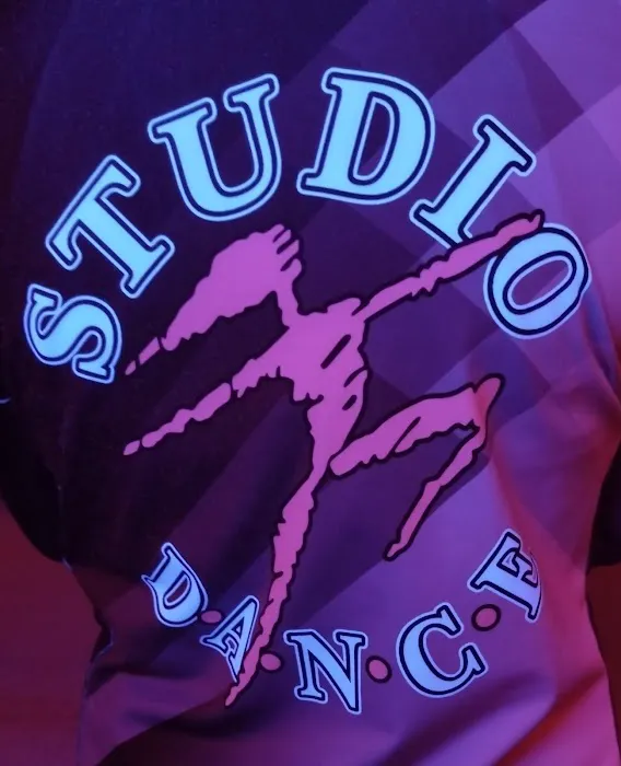 Studio Dance Picture 3