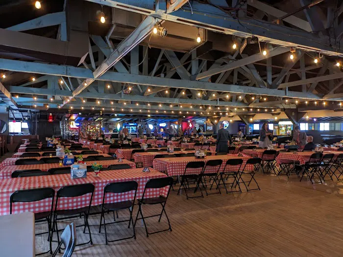 DanceMor Ballroom Picture 3