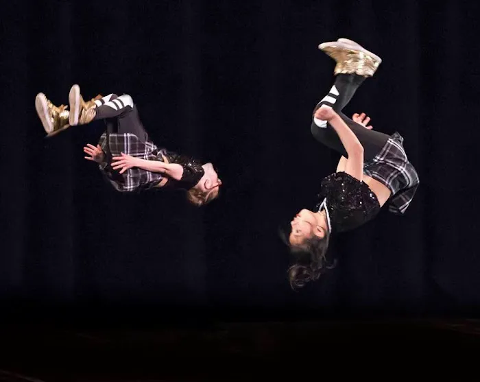 Shari's Starz Dance & Tumbling Studio Picture 2