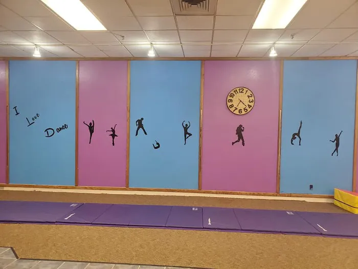Remix Dance Academy Picture 2