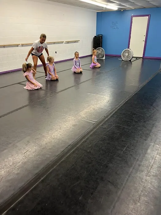 Nichole's Dance Studio Picture 4