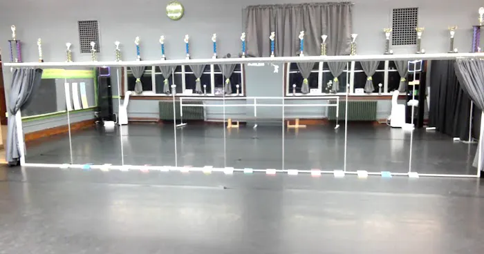 5.6.7.8 * DANCE Picture 1