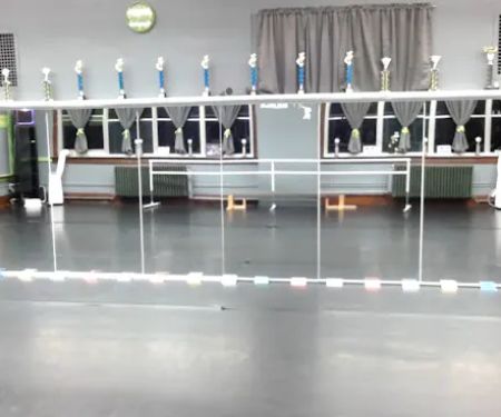 5.6.7.8 * DANCE