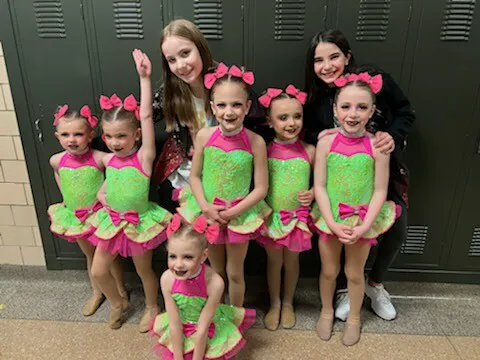 Steppin Out Dance & Tumbling Studio Picture 1