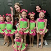Steppin Out Dance & Tumbling Studio ico