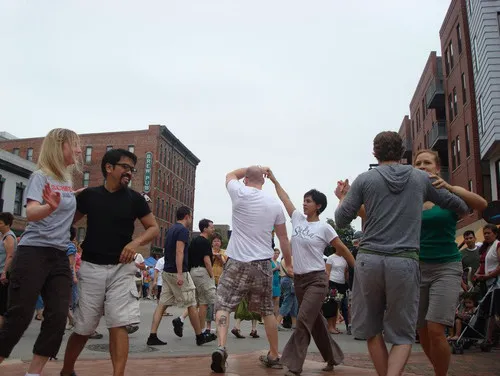 Salsa Des Moines Picture 3