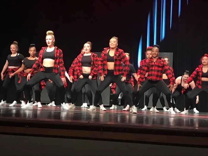 DMI Dance Force Picture 1