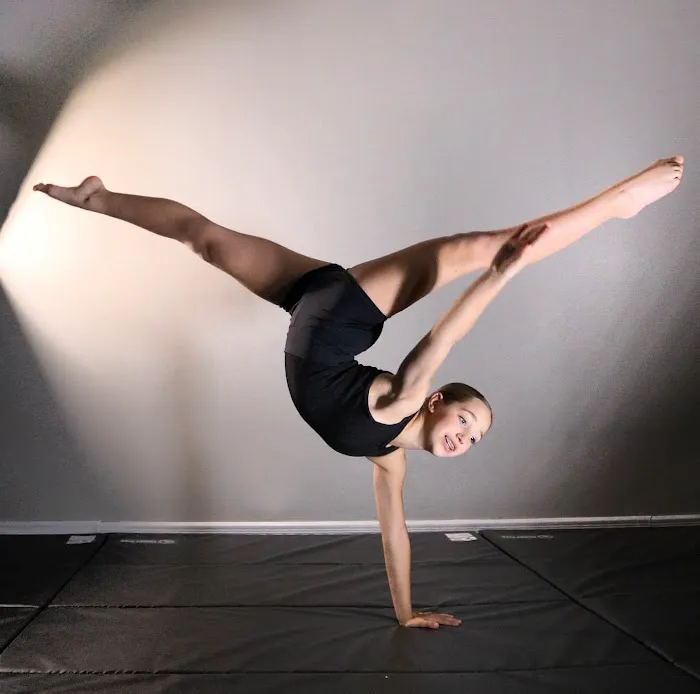 Rochester Acro Picture 7