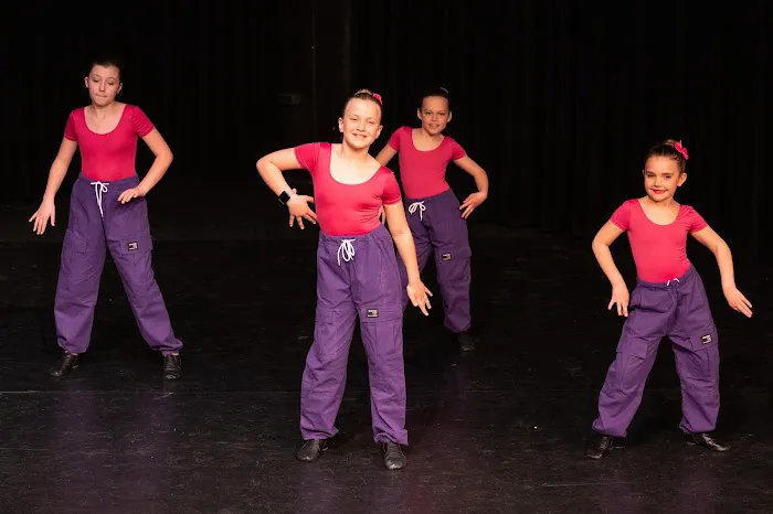 Bliss Dance Space Picture 9