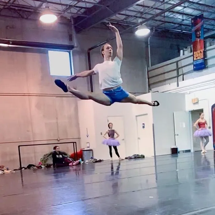 Ballet Des Moines Picture 8