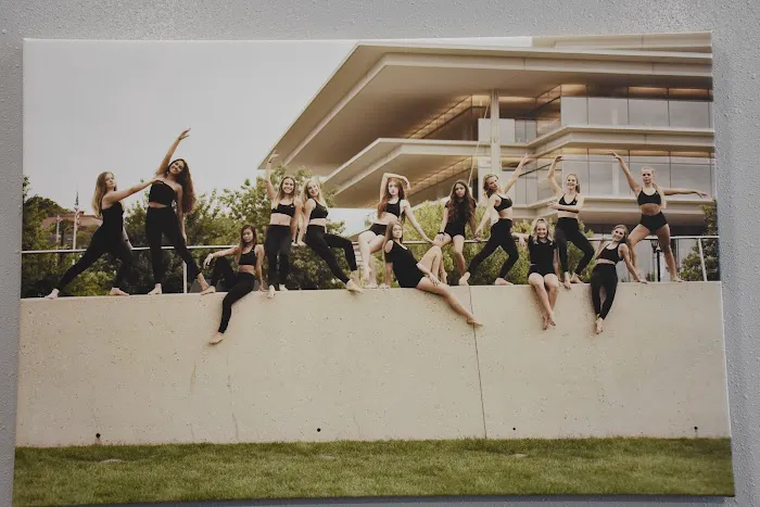 The Dance Avenue Picture 1