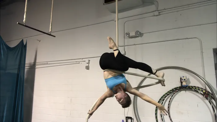 Cirque Wonderland Studios Picture 9
