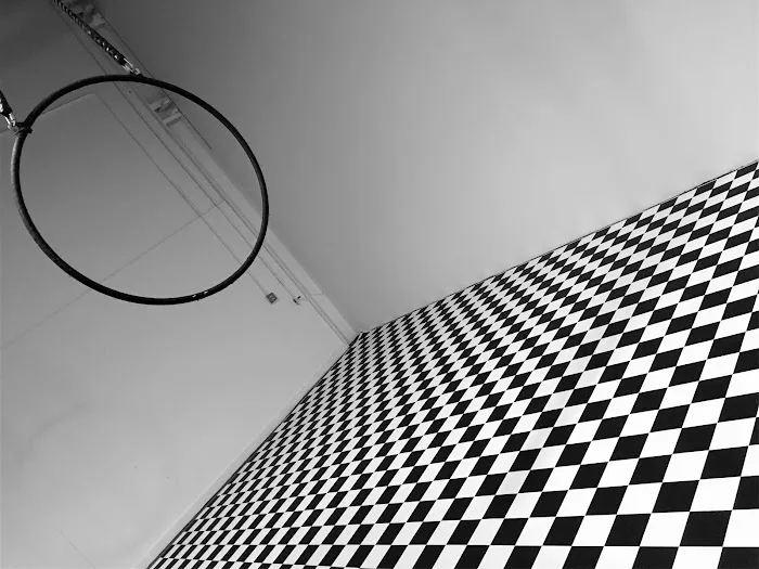 Cirque Wonderland Studios Picture 7
