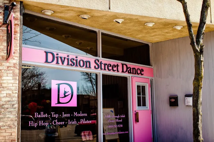 Division Street Dance Picture 5