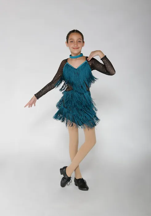 Curio Dance Picture 10