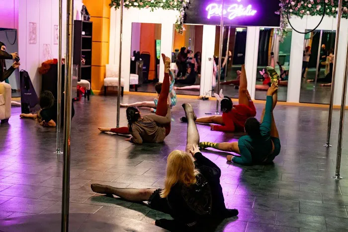 Love Life Pole Studio Picture 7
