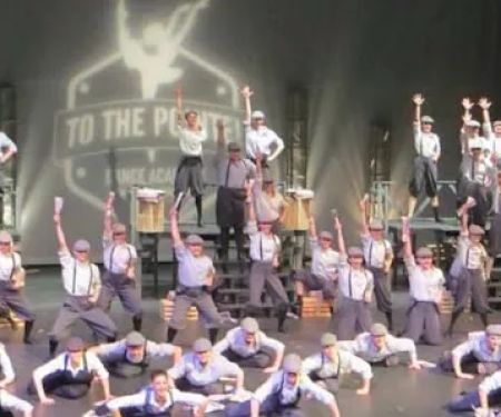 To The Pointe! Dance Academy​