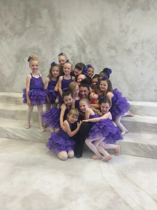 Holly's Dance & Mentorship Picture 3