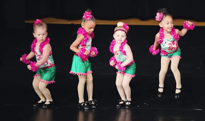 STUDiO ViBE Dance and Performance Picture 3