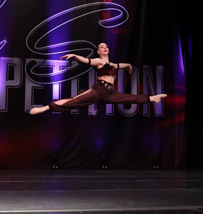 Stage Left Dance Co. Picture 4