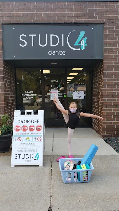 Studio 4 Dancers Picture 1