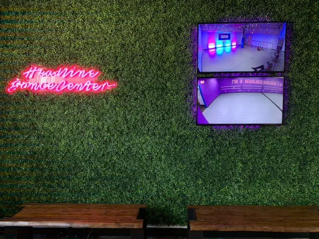 Headline Dance Center Picture 2