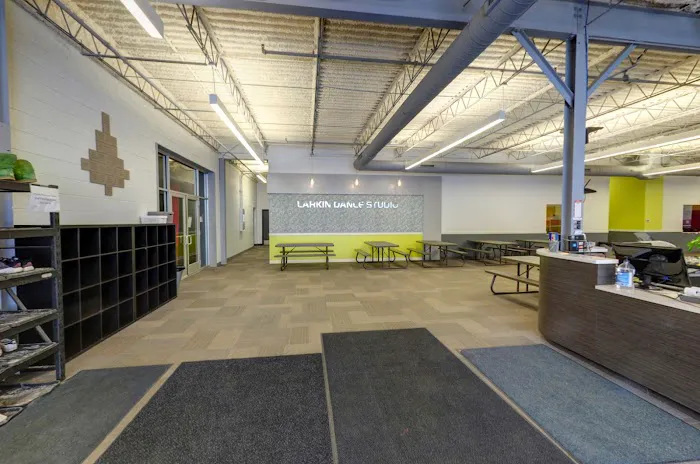 Larkin Dance Studio Picture 10
