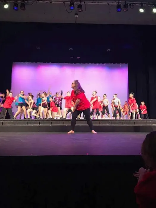 Triple L Dance Company Picture 4