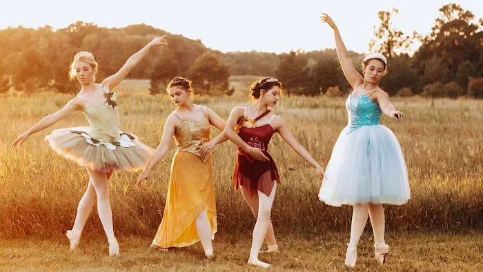 River Valley Dance Picture 3