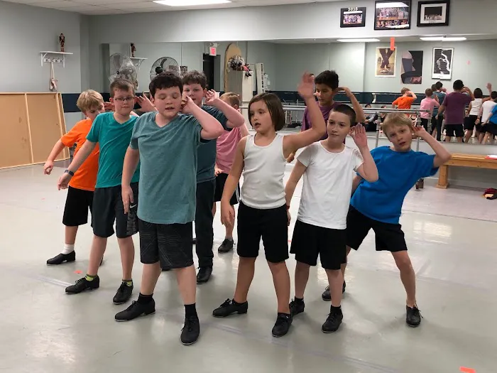 Youth Dance Ensemble & School Picture 4