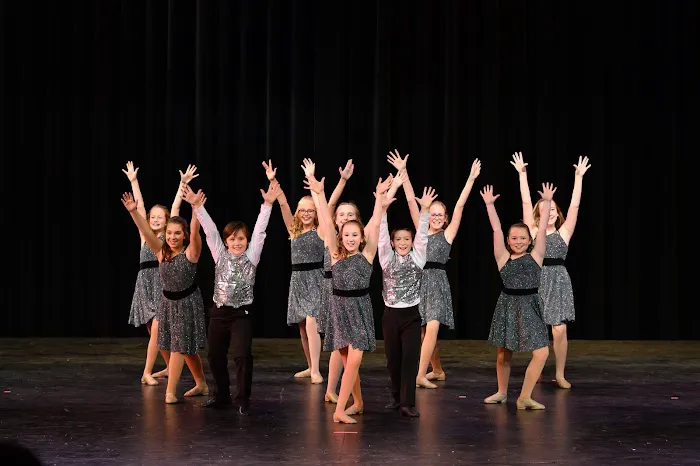 Youth Dance Ensemble & School Picture 2