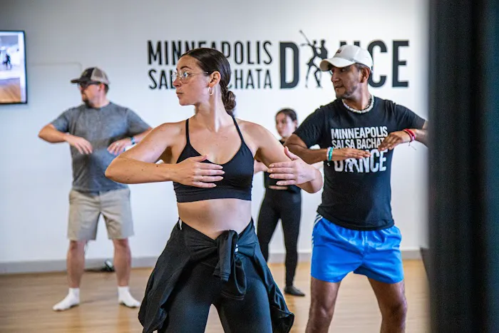 Minneapolis Salsa Bachata Dance Picture 6