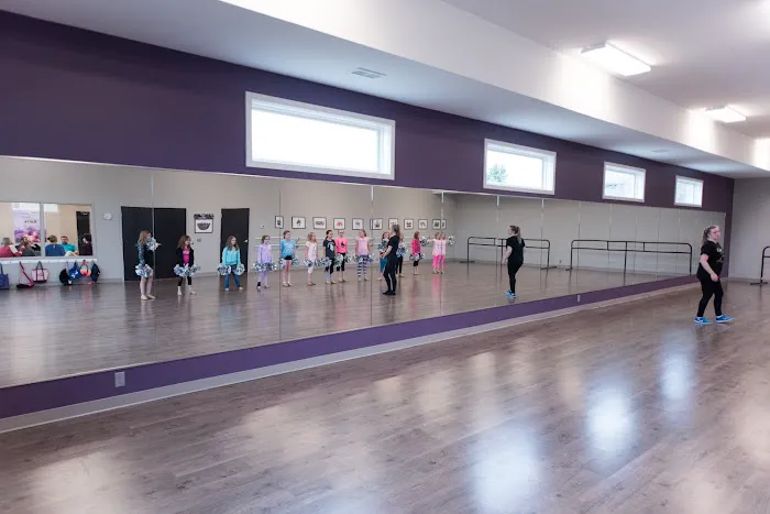 Rising Star Dance Academy Picture 2