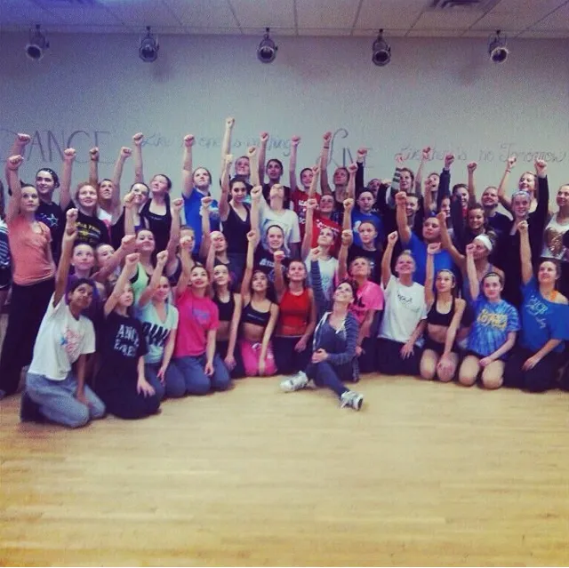 Dance Express Picture 10