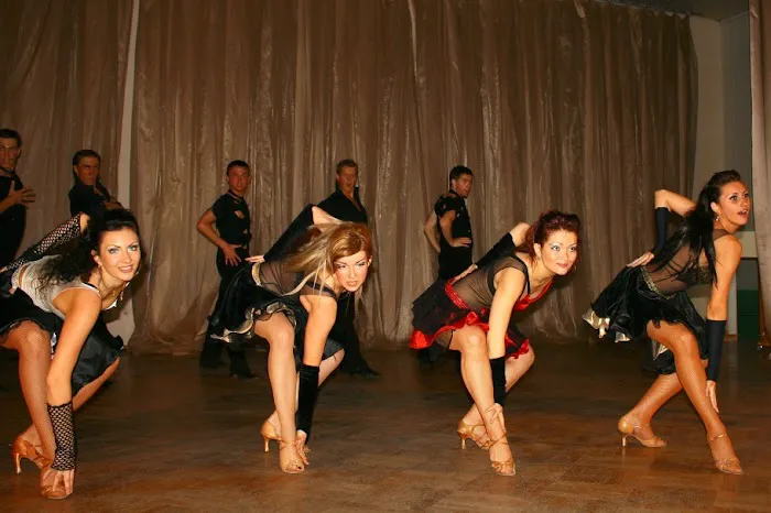 Dance With Us America Picture 1