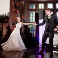 BALLROOM & WEDDING DANCE STUDIO ico