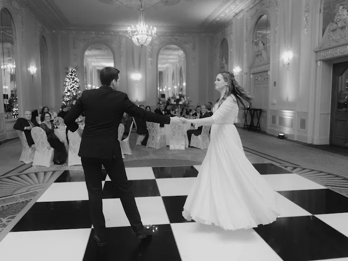 BALLROOM & WEDDING DANCE STUDIO Picture 6