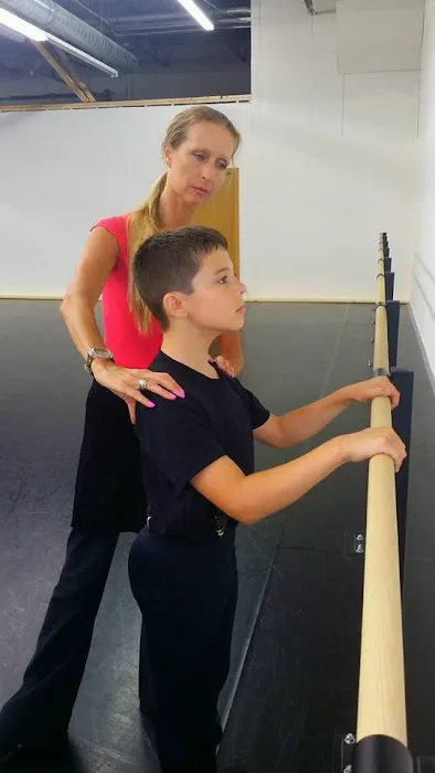 Secrets of Classical Ballet Academy Picture 3