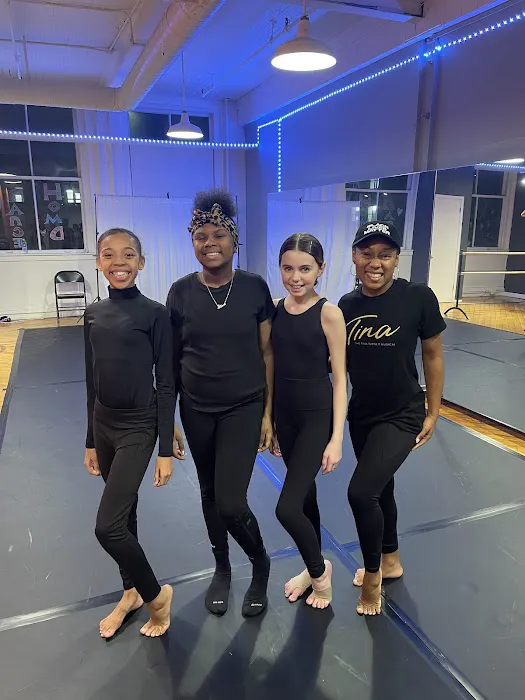 House Of Modern Dance and House Of Theatre Picture 7