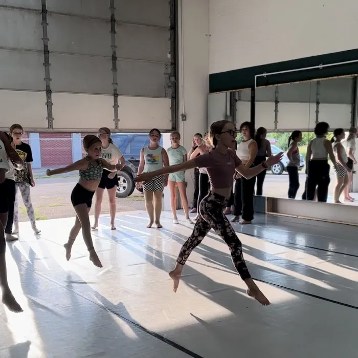 Treehouse Dance Project Picture 5