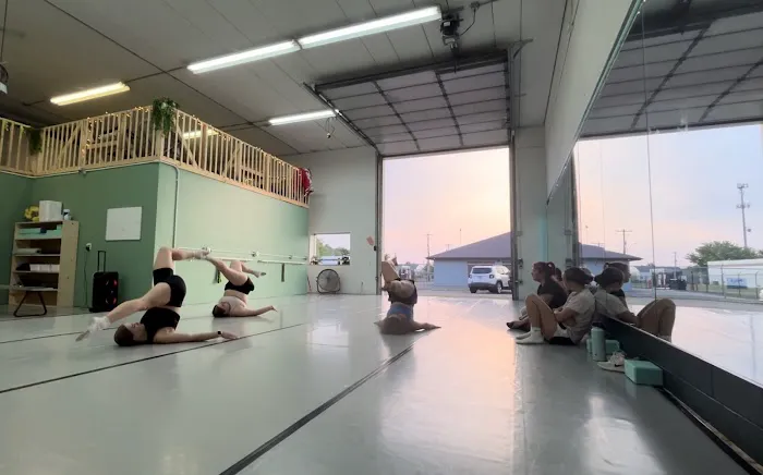 Treehouse Dance Project Picture 4