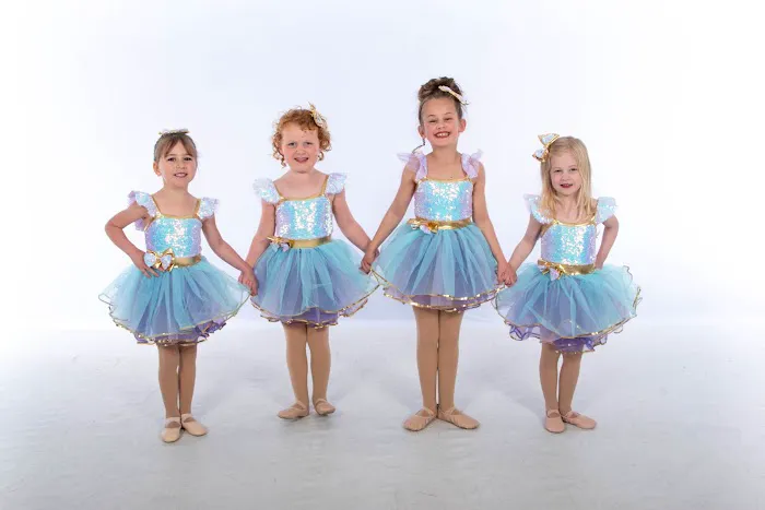 Dance West Picture 9