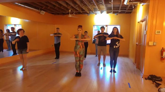 Baila con Pasión™ , Latin Dance Company Picture 2