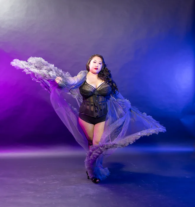 Villainy Alternative Dance and Pole Studio Picture 9