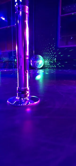 Studio 33 Picture 1