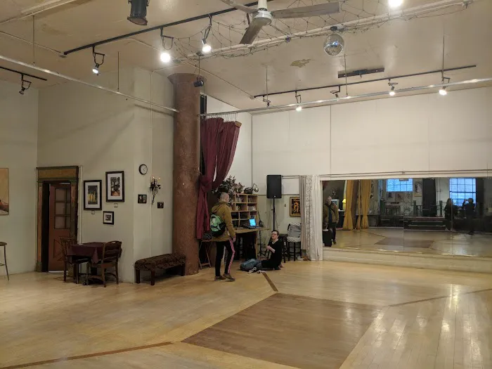 Four Seasons Dance Studio Picture 5