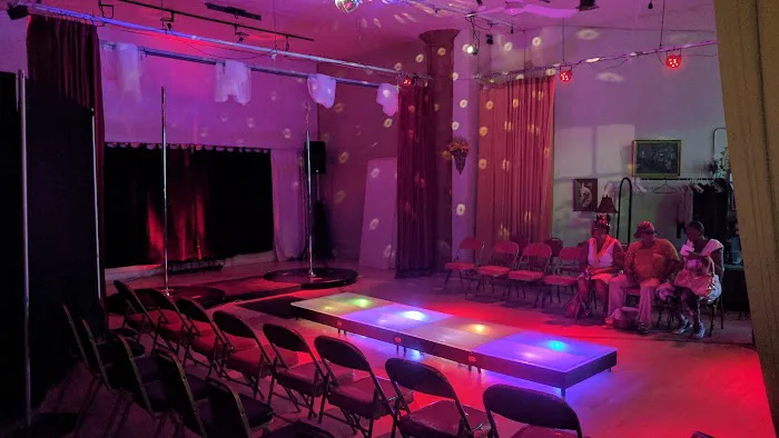 Four Seasons Dance Studio Picture 7